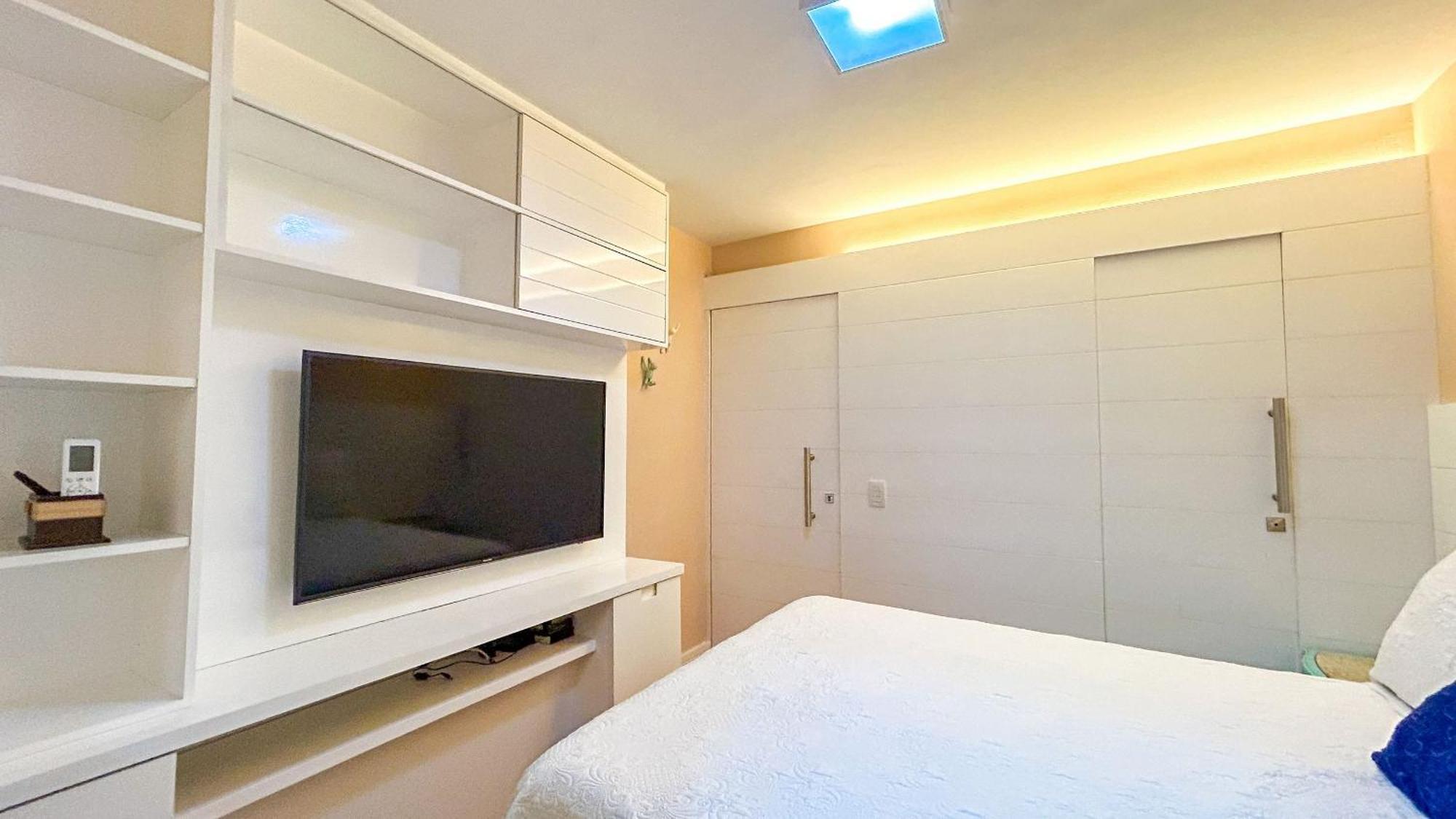 Luxuoso Apartamento De 3 Quartos Com Vaga No Leblon Apartment